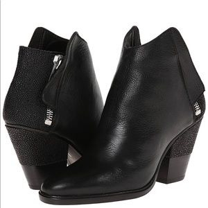 Dolce Vita Harim leather ankle boots